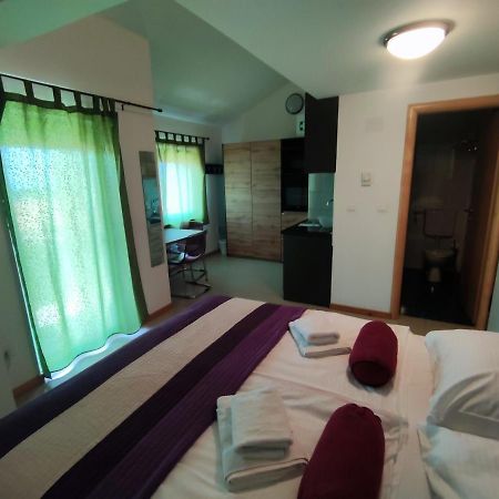 Panorama Sunset Apartments เซรส ภายนอก รูปภาพ